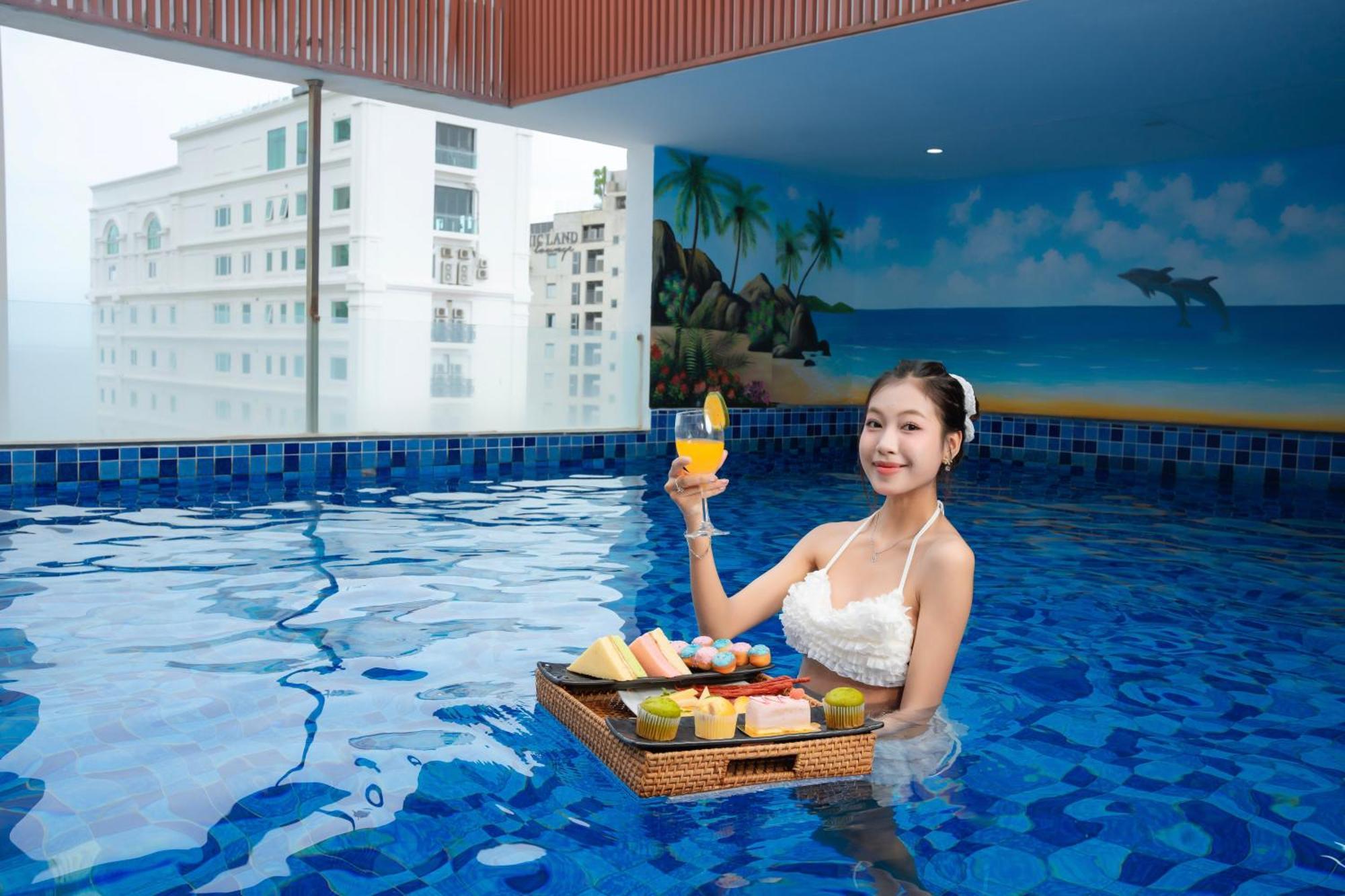 Tgt Beach Hotel Da Nang Exterior photo